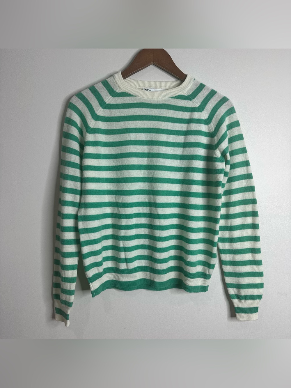 Zara 100% Wool Green & Cream Striped Crewneck Pullover Sweater Small Minimalist
